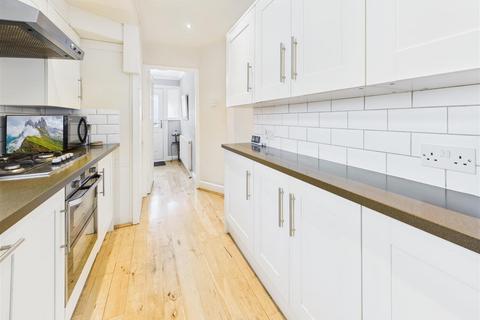 3 bedroom semi-detached house for sale, Cottimore Lane, Walton-On-Thames