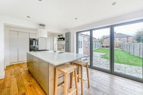 3 bedroom semi-detached house for sale, Riverview Avenue, North Ferriby HU14