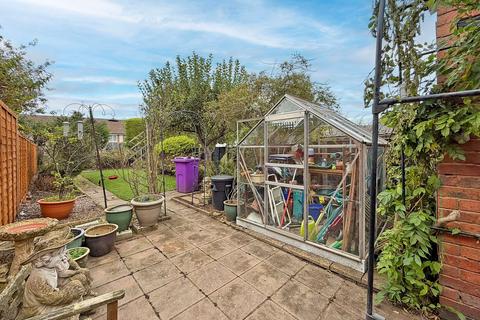 3 bedroom semi-detached house for sale, The Terrace, Finchfield, WV3