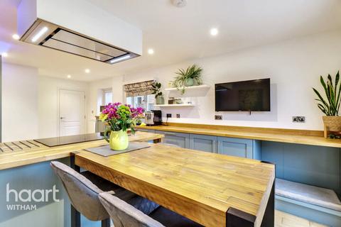 Pear Tree House Boars Tye Road, Silver End, Witham, CM8 3PN