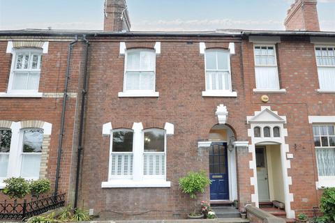 Kings Avenue, Stone