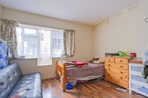 1 bedroom flat for sale, Arbour House, Arbour Square, Stepney, London, E1