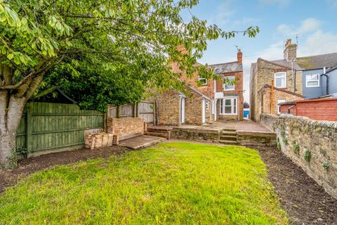 4 bedroom semi-detached house for sale, Winsover Road, Spalding