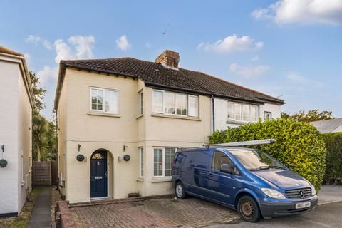 Kings Road, New Haw, KT15