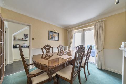 undefined, Kings Road, New Haw, KT15