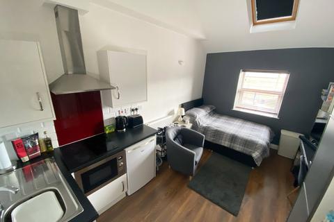 undefined, Chapel Hill, Huddersfield, HD1 3EB