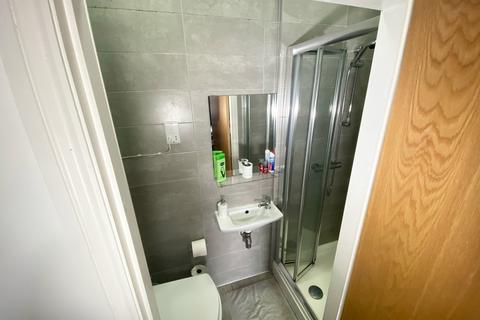 undefined, Chapel Hill, Huddersfield, HD1 3EB