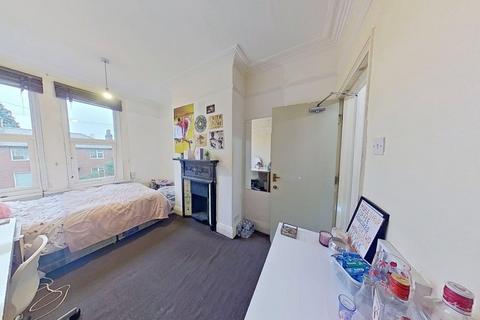 undefined, Ash road , Headignley, Leeds