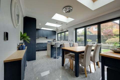 3 bedroom detached house for sale, Hammonds Ridge, Burgess Hill, RH15