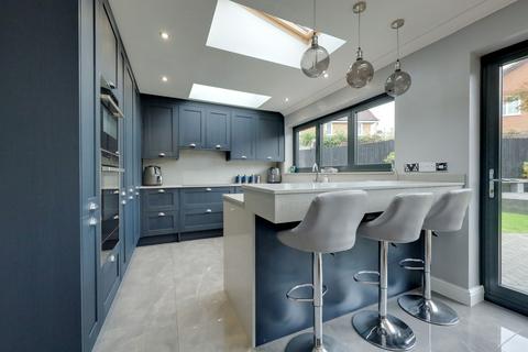 3 bedroom detached house for sale, Hammonds Ridge, Burgess Hill, RH15