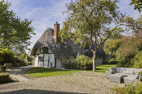 4 bedroom cottage for sale, Piddington Road, Ludgershall, HP18