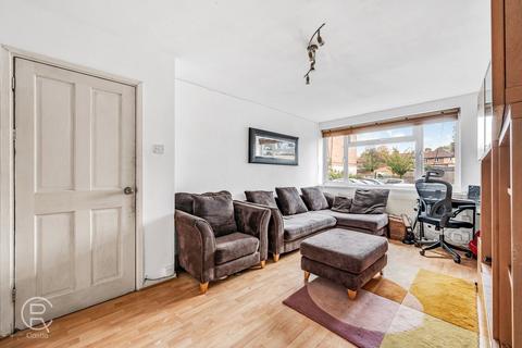 2 bedroom maisonette for sale, Lambourn Close, London, W7