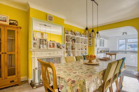 4 bedroom semi-detached house for sale, Folkestone Road, Dover, Kent, CT17