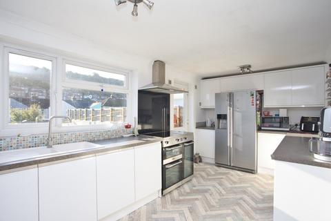 4 bedroom semi-detached house for sale, Folkestone Road, Dover, Kent, CT17