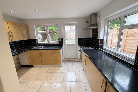 3 bedroom house for sale, Leslie Road, London, E11