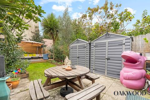 4 bedroom terraced house for sale, Northwold Road, London, N16