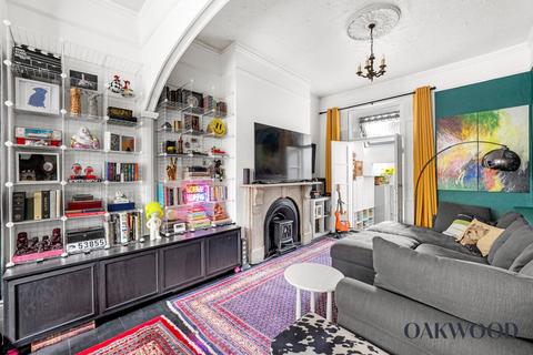 4 bedroom terraced house for sale, Northwold Road, London, N16