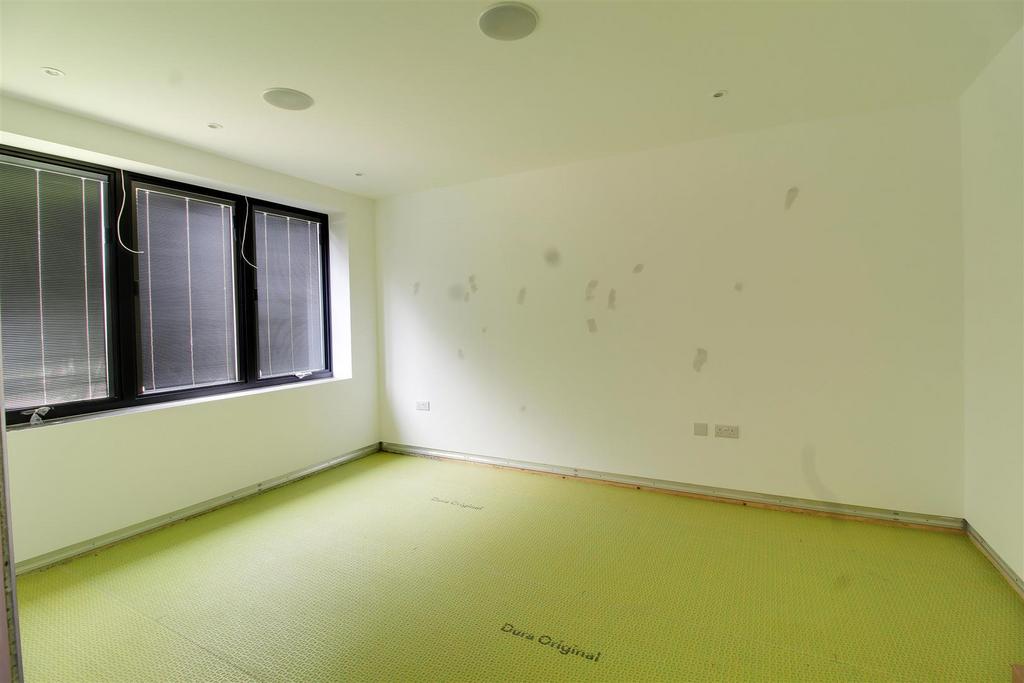 IMG 9475-IMG 9477.jpg