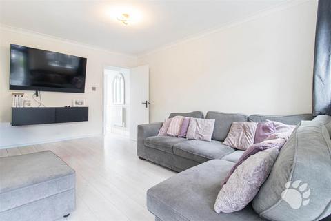 28 Cattawade Link, Basildon, SS14 2QG