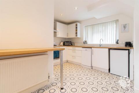 28 Cattawade Link, Basildon, SS14 2QG