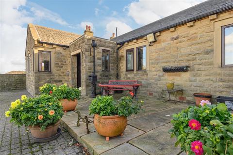 8 bedroom house for sale, Wade House Road, Shelf, Halifax