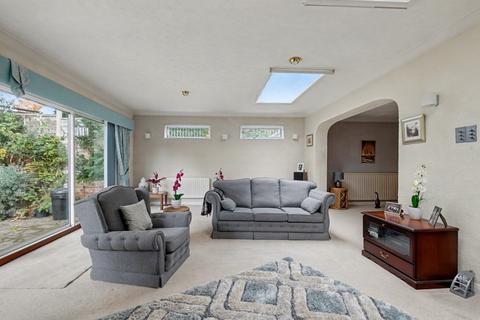undefined, Queendown Avenue, Rainham