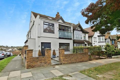 5 bedroom semi-detached house for sale, City Way, Rochester