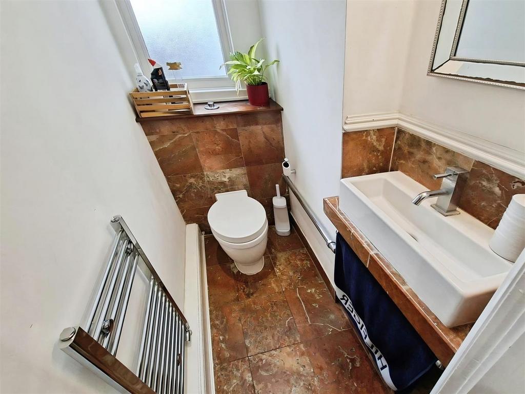 WC/Cloakroom