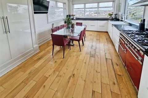 5 bedroom semi-detached house for sale, City Way, Rochester