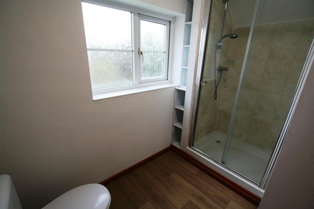 Ferncottage,ensuite.JPG