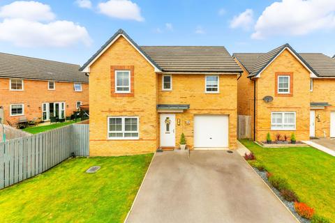 4 bedroom detached house for sale, Waterton Close, Leeds LS26