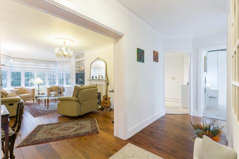 3 bedroom apartment for sale, Flat , Sutherland House, Highlands Heath, London