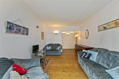 undefined, Hampton Road East, Hanworth