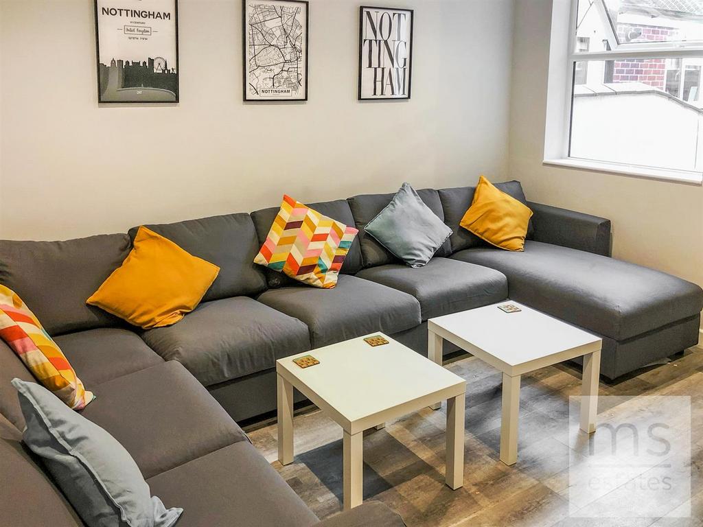 Sofa.jpg