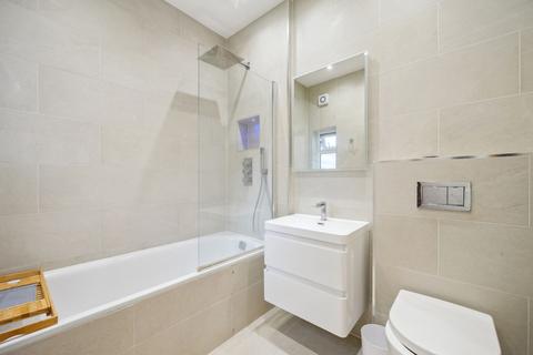 3 bedroom apartment to rent, Horn Lane, London, W3