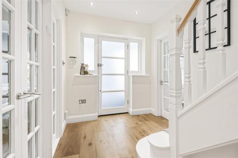 4 bedroom detached house for sale, Oakridge Avenue, Radlett