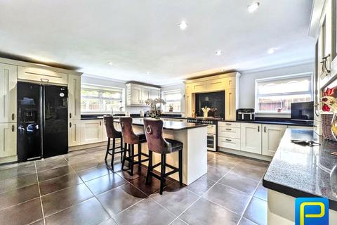 5 bedroom semi-detached house for sale, Thetford Road, Hartlepool TS25