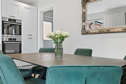3 bedroom detached house for sale, Dixon Mews, Langdon Hills, Basildon, Essex, SS16