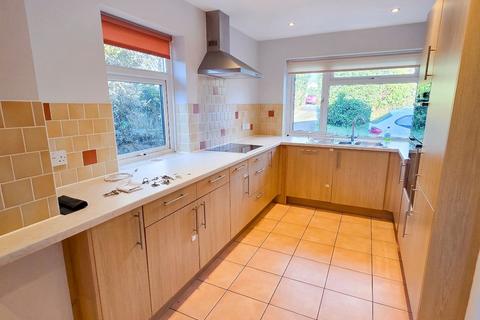 2 bedroom detached bungalow for sale, Oakley Close, Teignmouth, TQ14