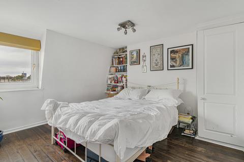 undefined, Kennington Road, London, SE11