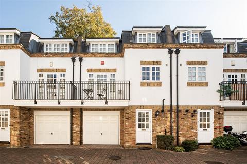 undefined, Watermans Mews, Ealing W5