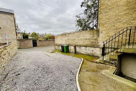 4 bedroom terraced house for sale, Halifax Old Road, Huddersfield HD2