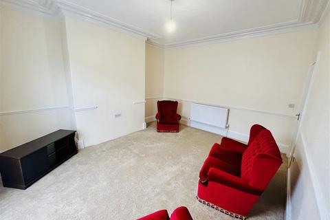 4 bedroom terraced house for sale, Halifax Old Road, Huddersfield HD2