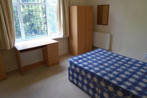 2 bedroom flat to rent, Flat 2 933 Bristol Road, B29 6ND