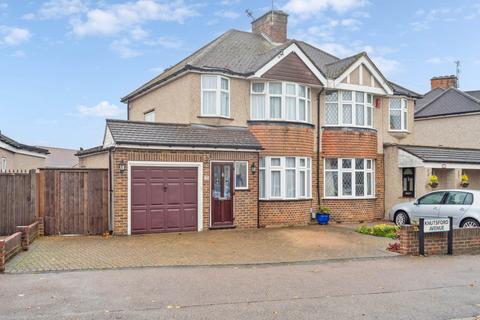 3 bedroom semi-detached house for sale, Knutsford Avenue, North Watford