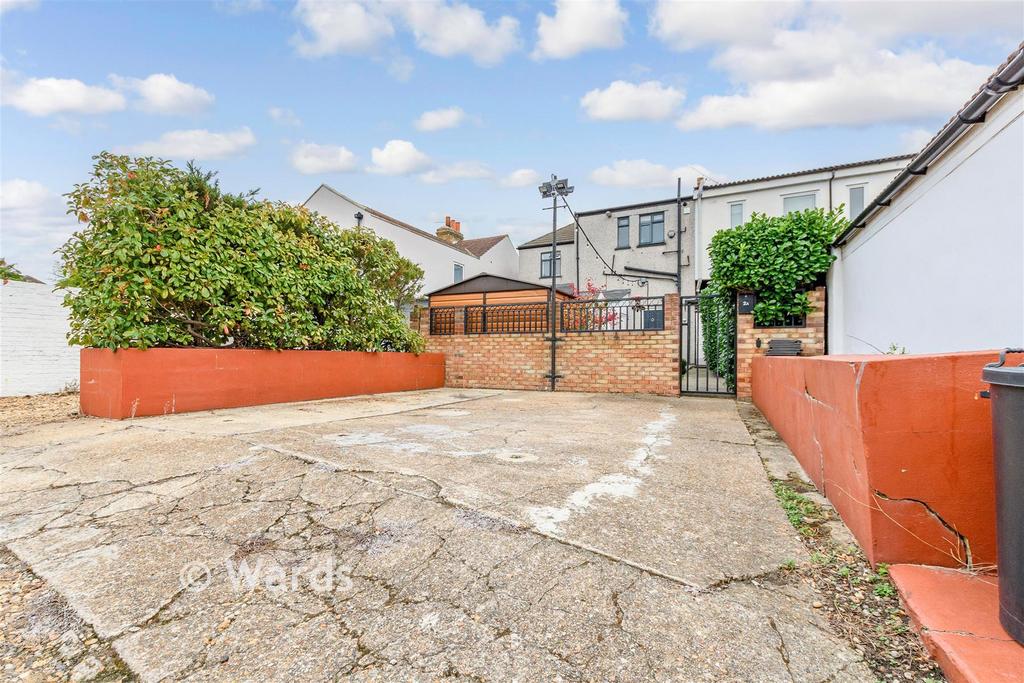 Driveway/Parking
