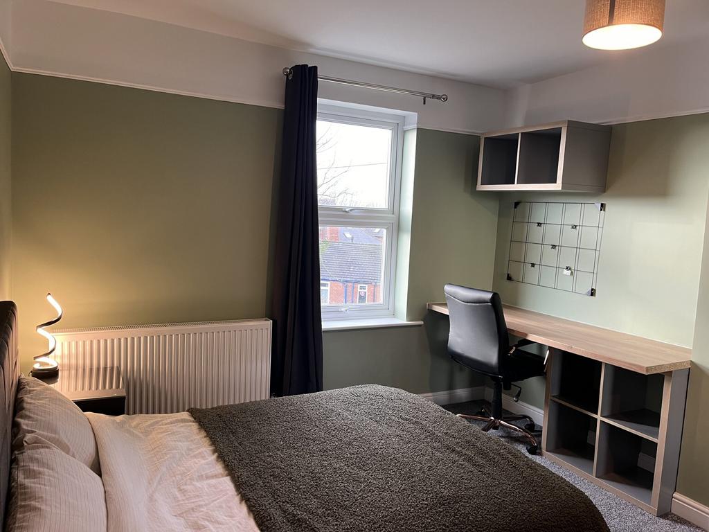 5 Victoria Terrace - Bedroom 2(1).jpg