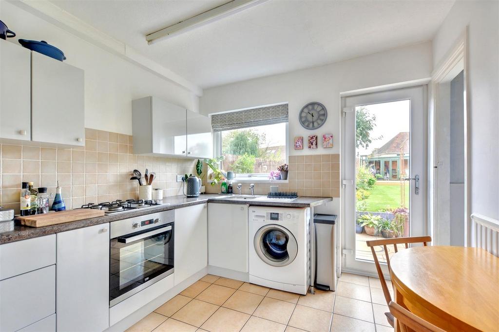 Kitchen (4).jpeg