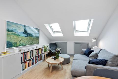 1 bedroom apartment for sale, Fulham Palace Road, Hammersmith, London, W6