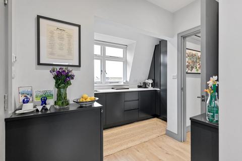 1 bedroom apartment for sale, Fulham Palace Road, Hammersmith, London, W6